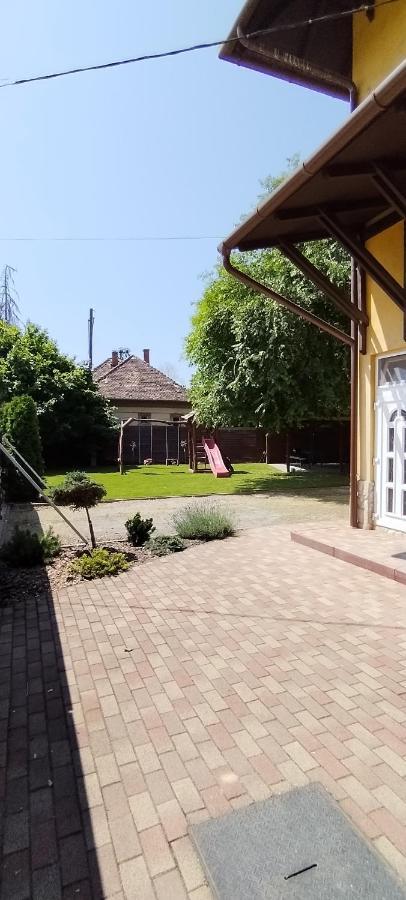 Levendula apartmanház Hajdúszoboszló Exterior foto